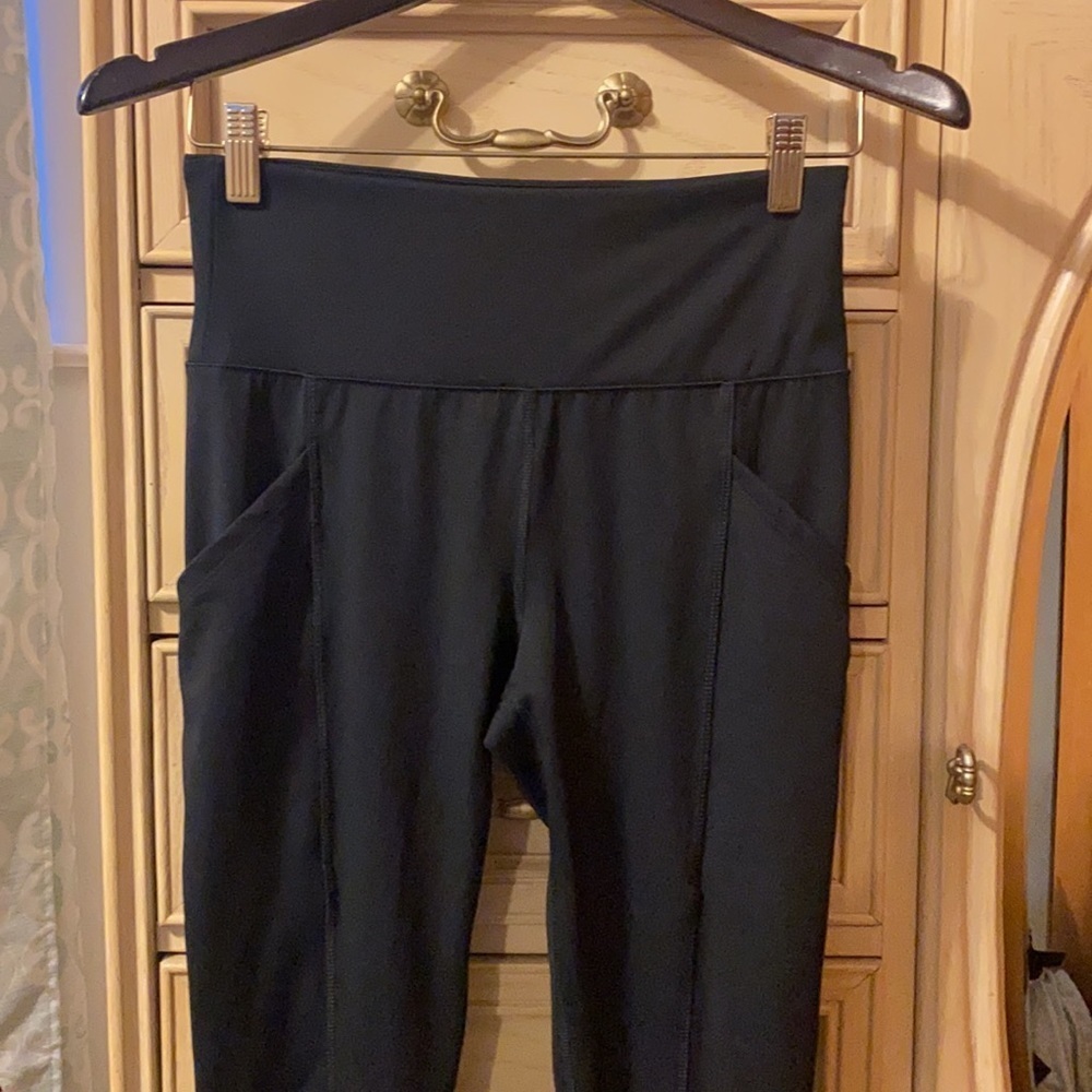 High Waisted Leggings - Picture 2 of 10